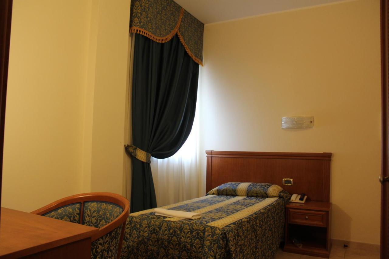 Hotel Concorde Sant'Egidio alla Vibrata Exterior photo
