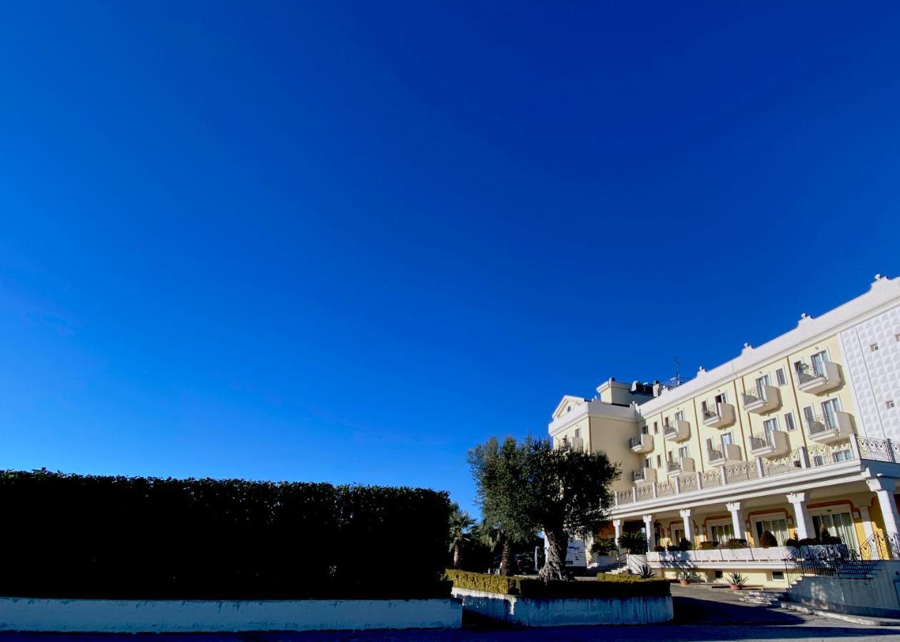 Hotel Concorde Sant'Egidio alla Vibrata Exterior photo
